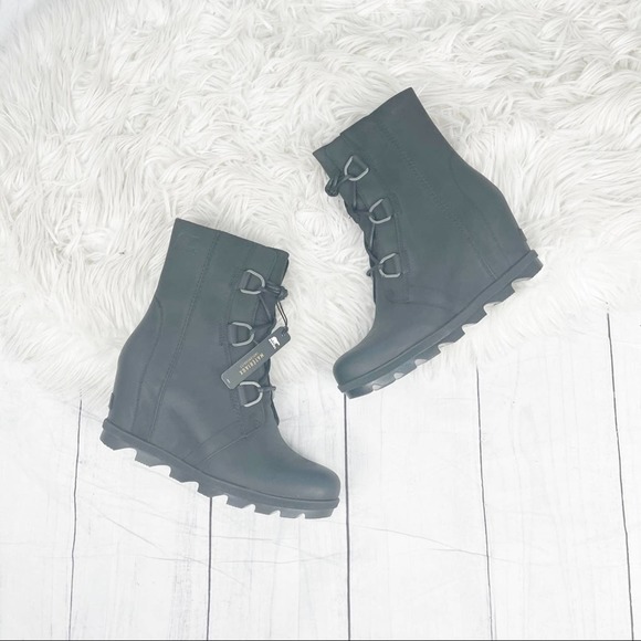 sorel joan of arctic ii wedge bootie